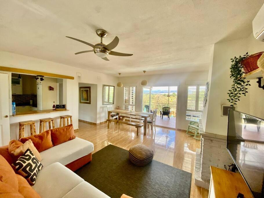 Villa Preciosa Con Hermosas Vistas. Hormigos Bagian luar foto